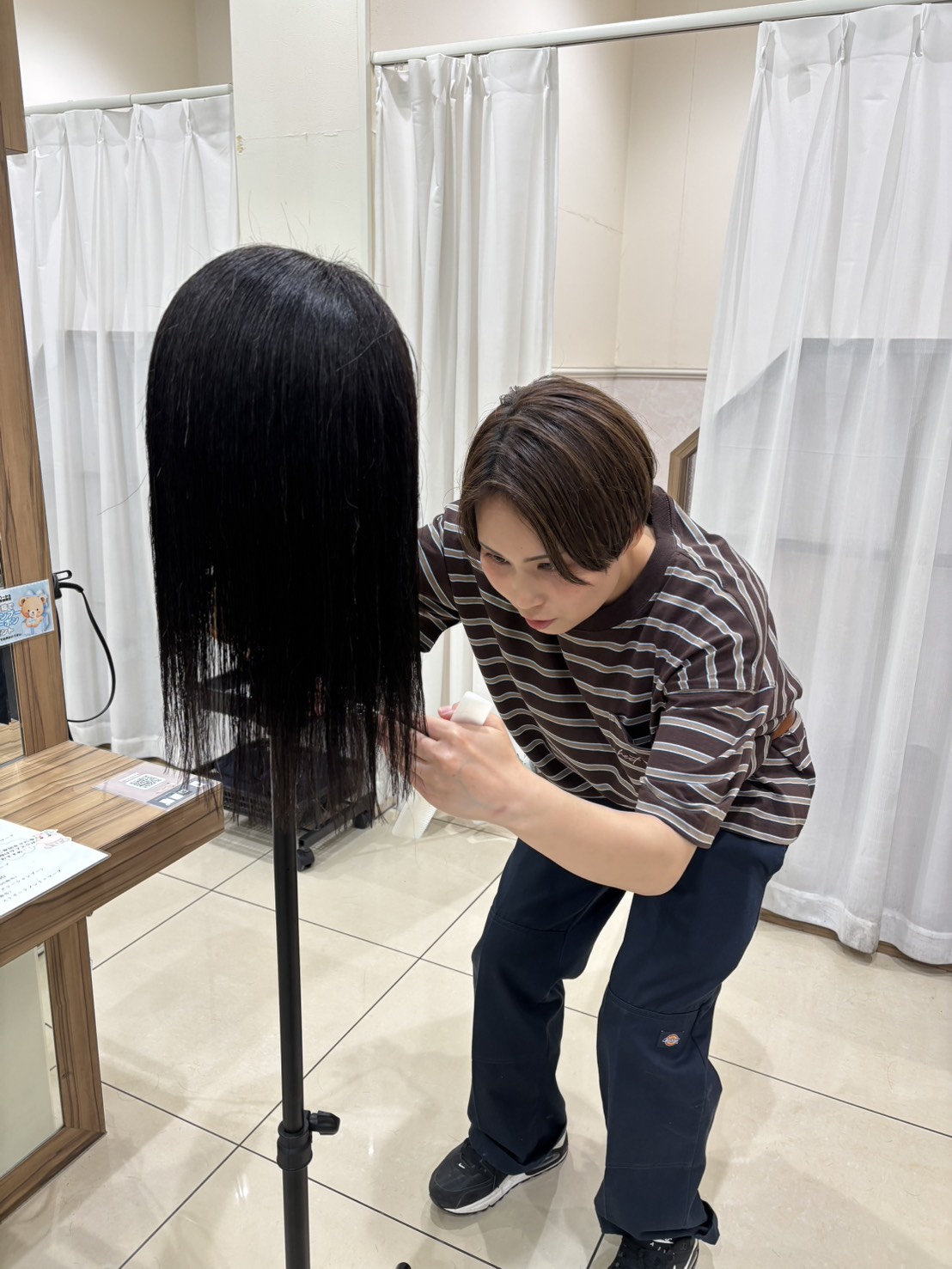 くびれボブ